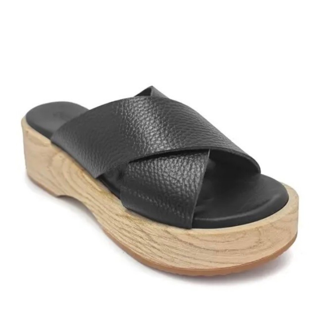 Gentle Souls Kenneth Cole Orion Leather Crisscross Sandals BLK SZ 7/37 MSRP $179